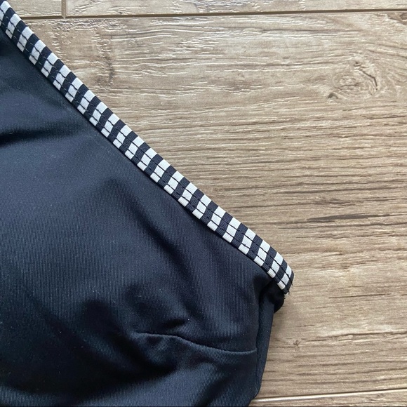 Sea Level Halter Two Piece Swimsuit size 8 - Picture 9 of 15